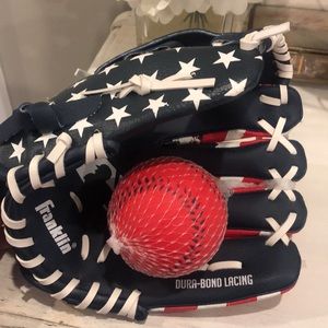 Franklin 9.5” tball baseball glove. New! America
